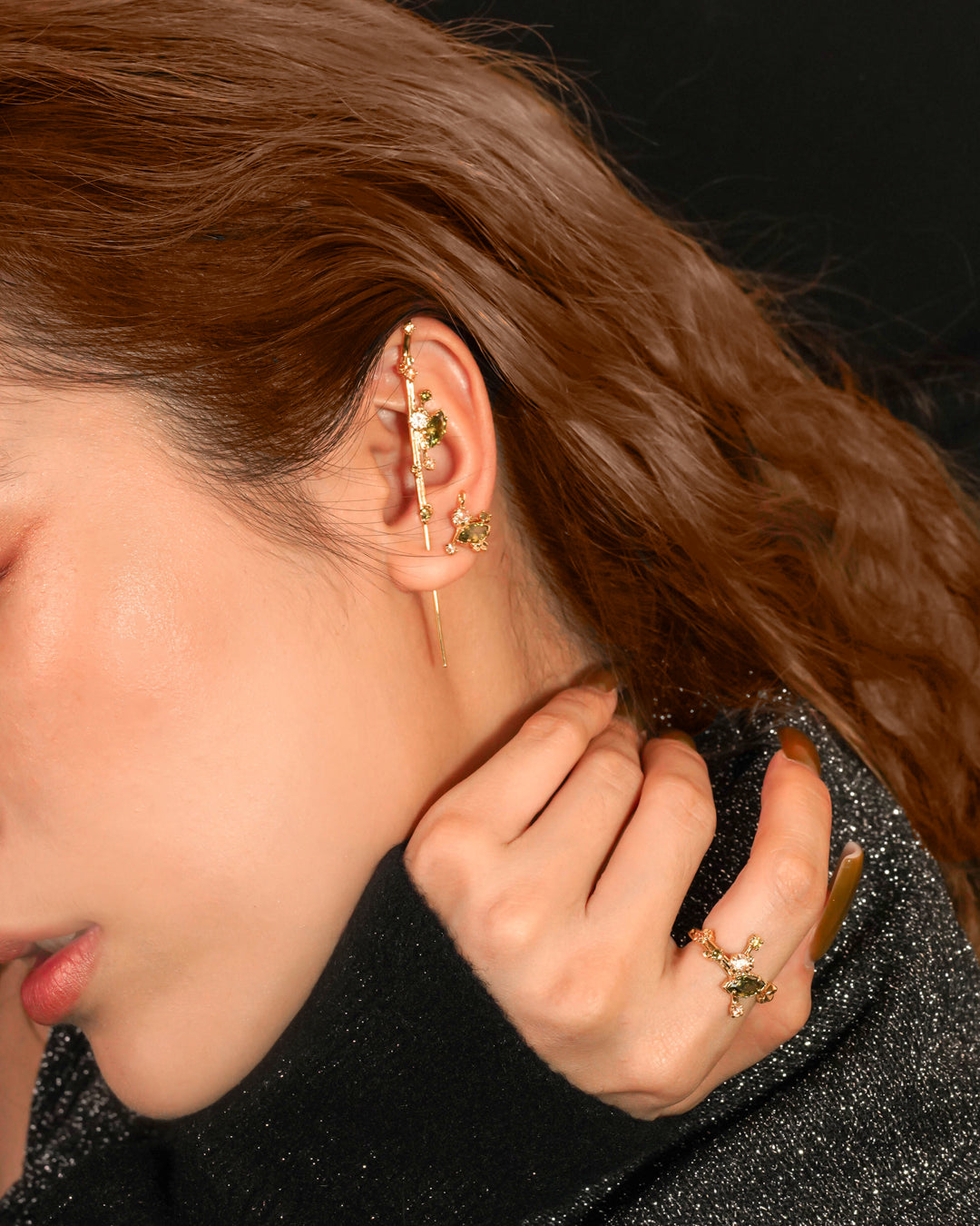 Star Dust Ear Pin [Olive green color]