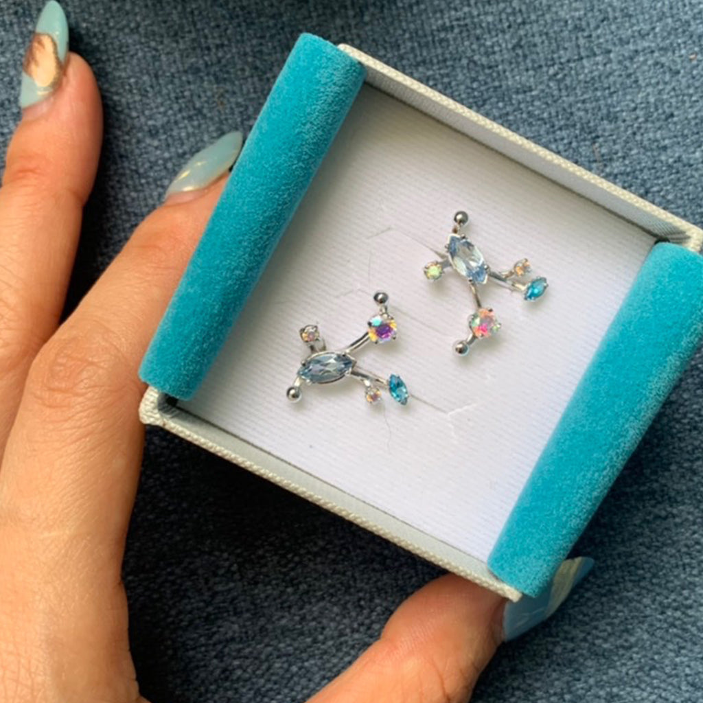 Ivy 2nd Sister Cuff Earrings [Unicorn/Light blue gems]