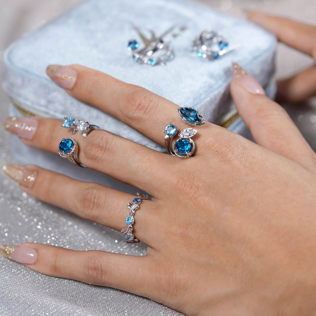 Grand Floral Ring [Caribbean blue gems]