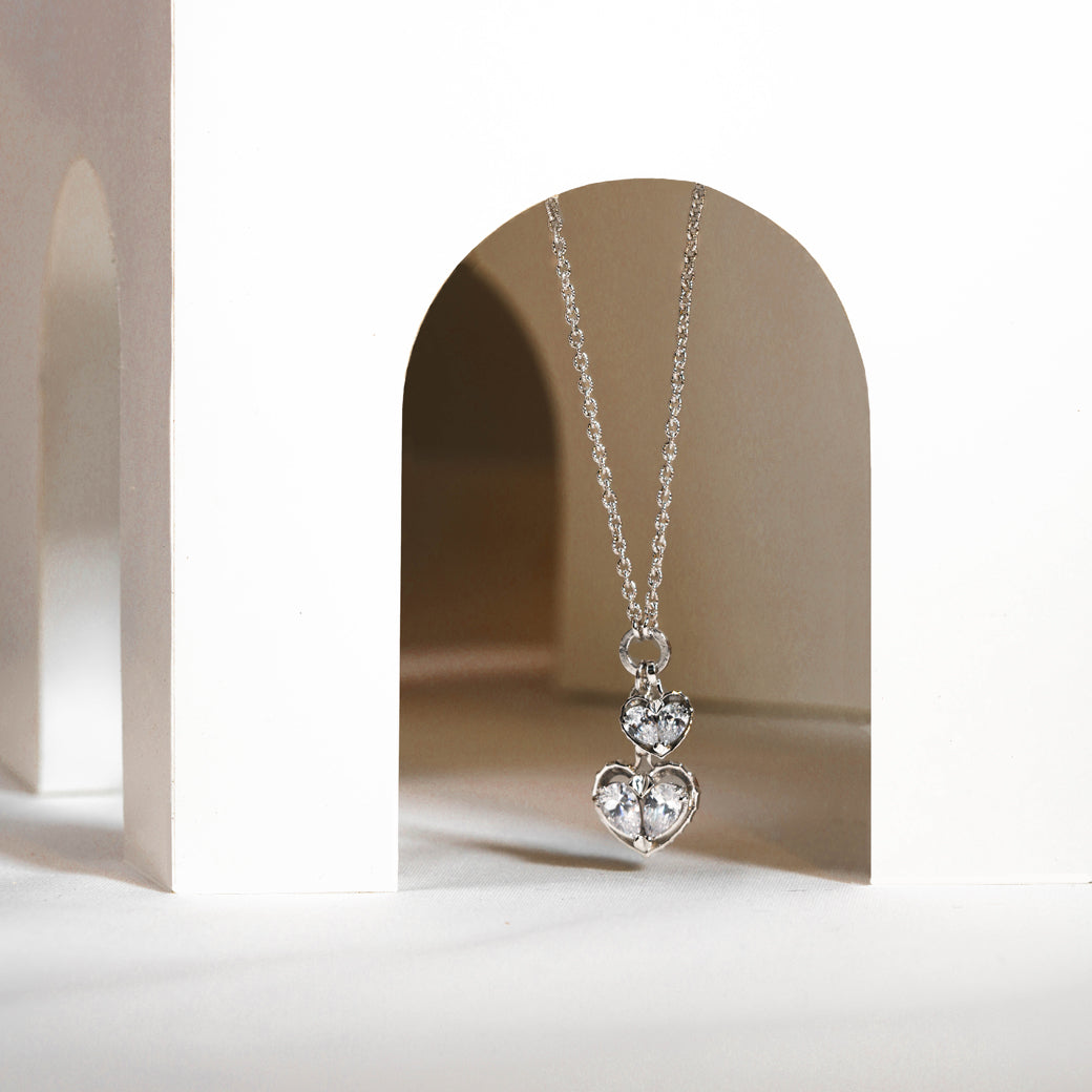 Love Song No.2 Necklace [White gems/White gold]