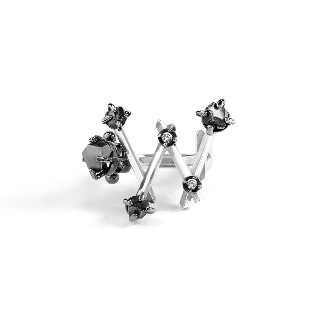 Alphabet W Ring