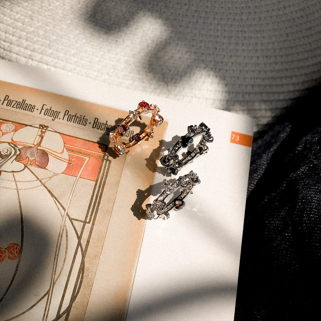 Mini Love Song Ring [Black, White gem / White-Black gold]