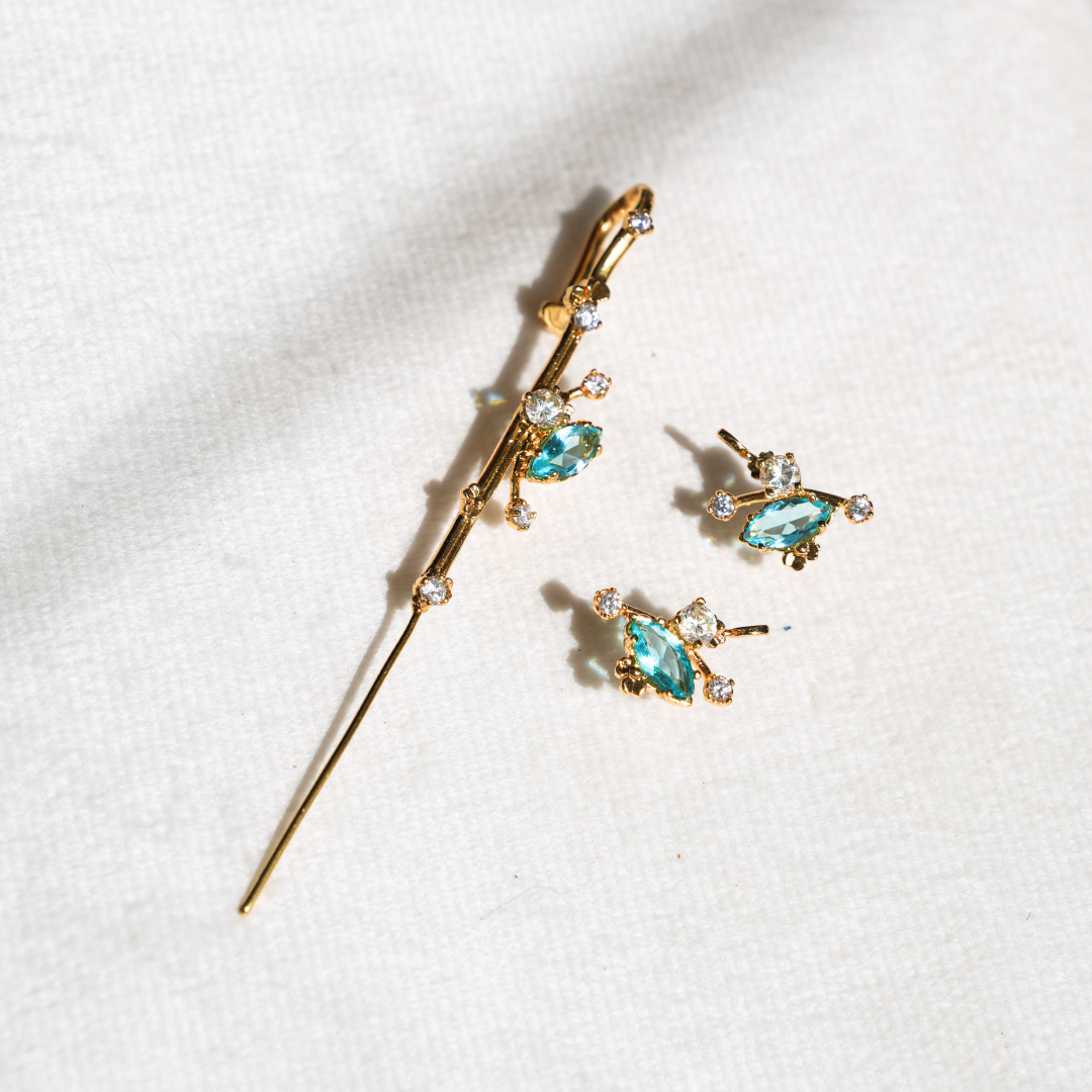 Stardust Ear Pin