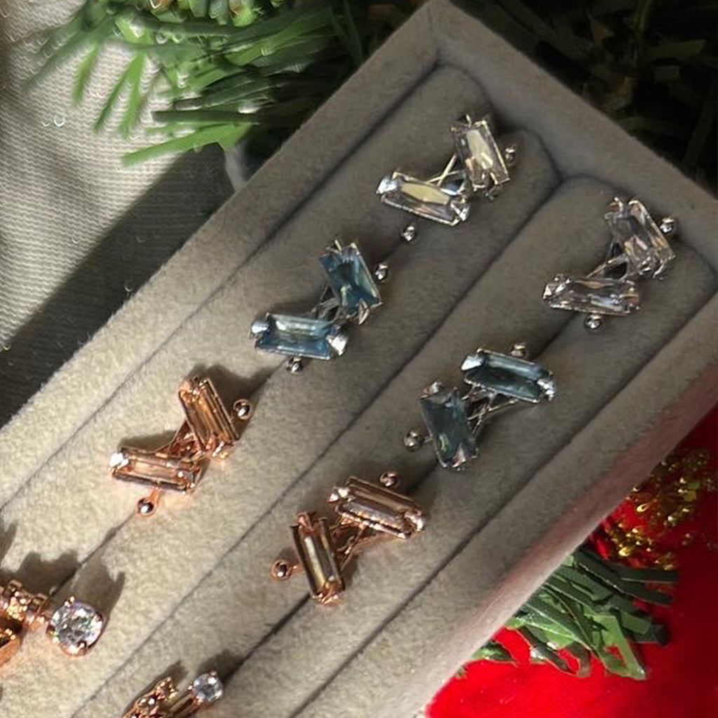 Pilot No.3 Stud Earrings