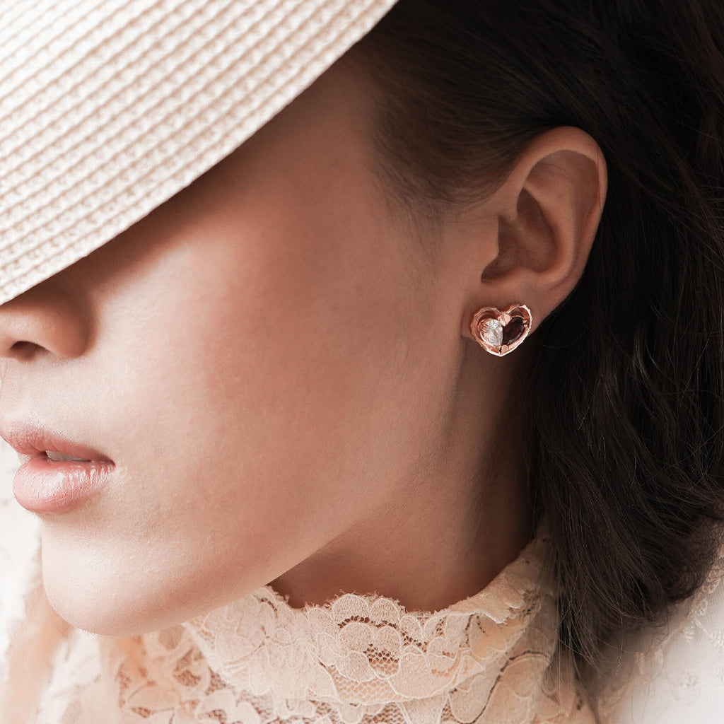 Love Song Stud Earrings [Pink gold]