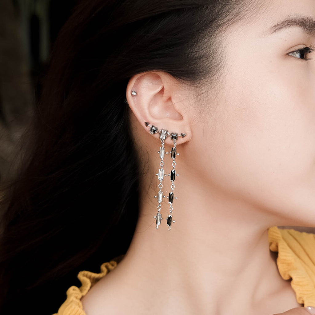 Hunter Charming No.2 Earrings [Black/White gems]