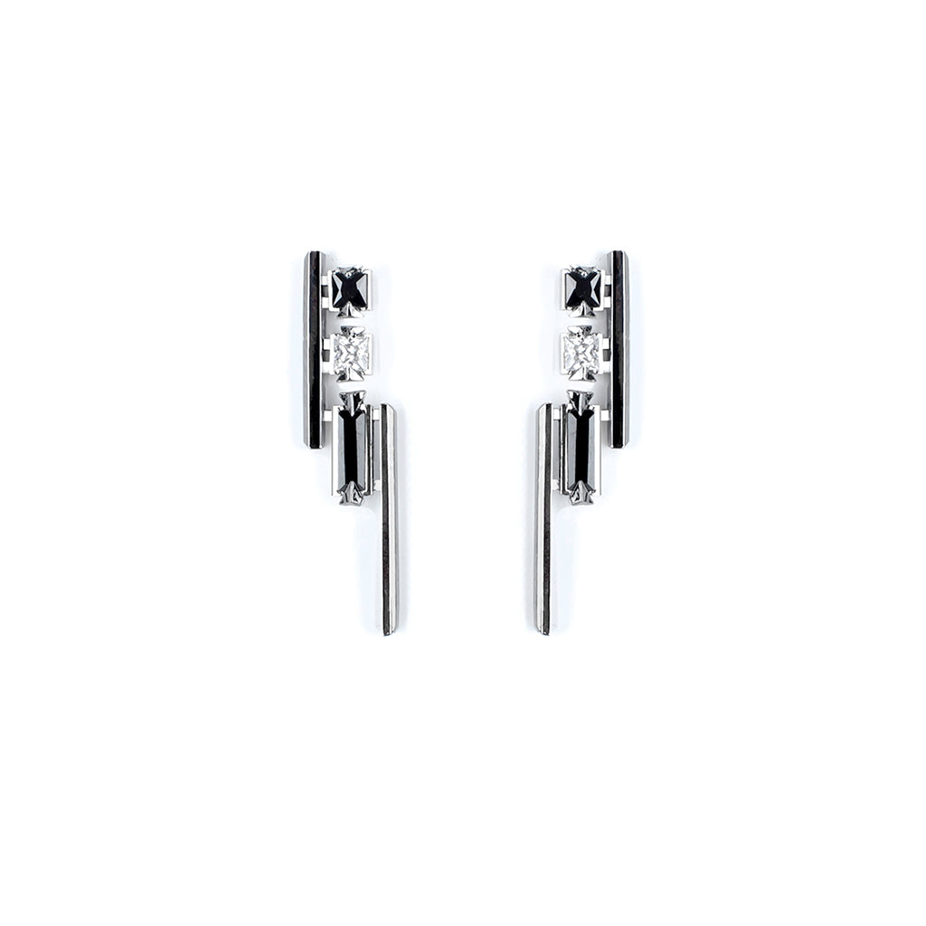 Pilot No.1 Earrings [Black/White gems]