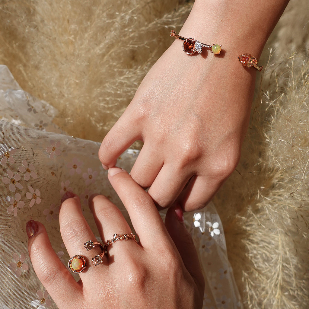 Dancing Floral Ring [Pink gold]