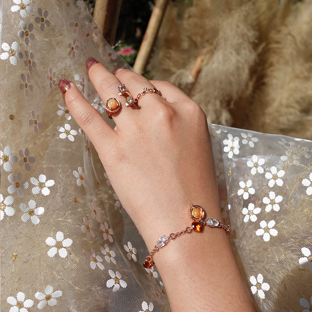 Dancing Floral Ring [Pink gold]