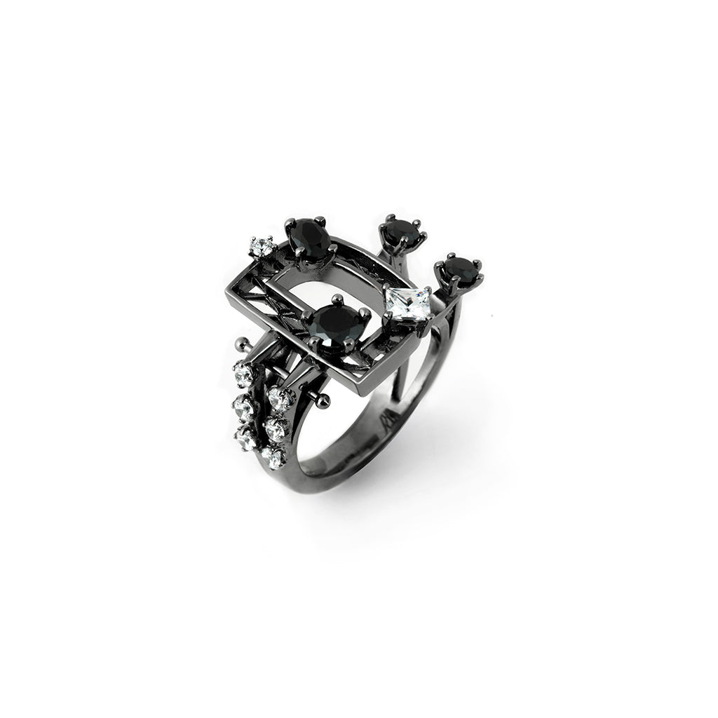 New Alphabet D Ring [Black/White gems]