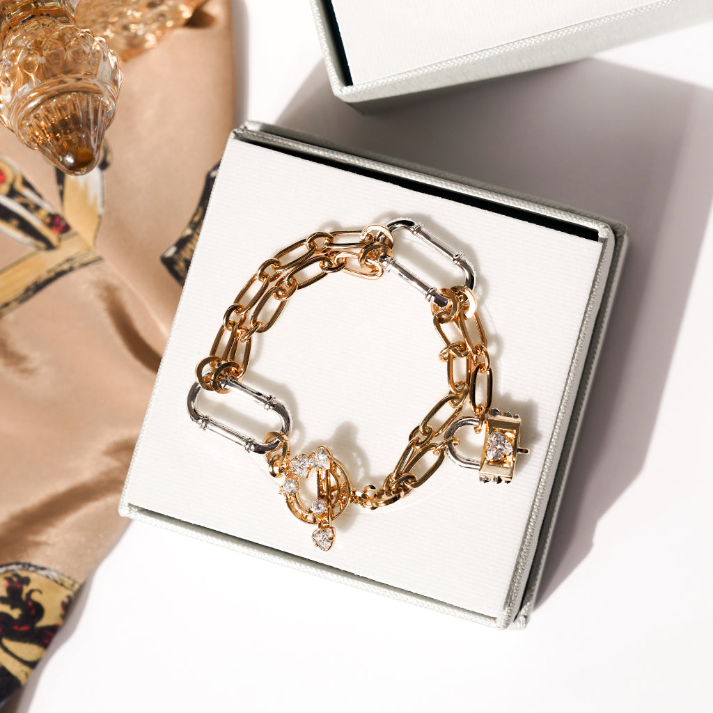 Richy Love Harbour Bracelet [White gems/Yellow gold]