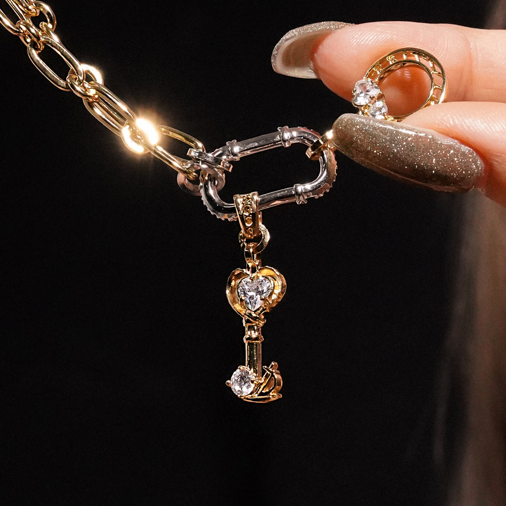 Dallar Key (M) Charm